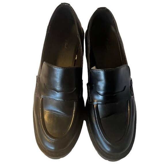 Womens 8.5 Chunky Platform Slip On Penny Loafer Black Faux Leather Lug Soles - Picture 2 of 12